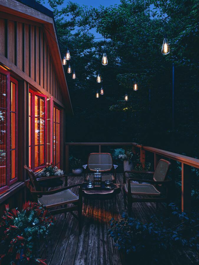 Des guirlandes pour éclairer un balcon