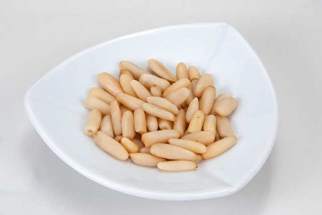 Des pignons de pin