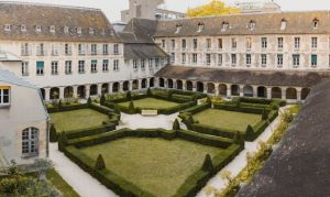 Lire la suite à propos de l’article Comment créer un jardin à la française ?